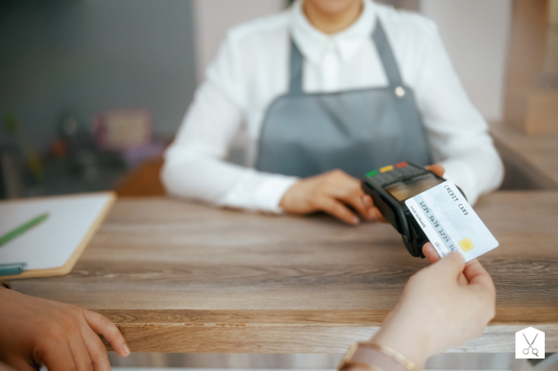 Payment by card of a mobile hairdresser