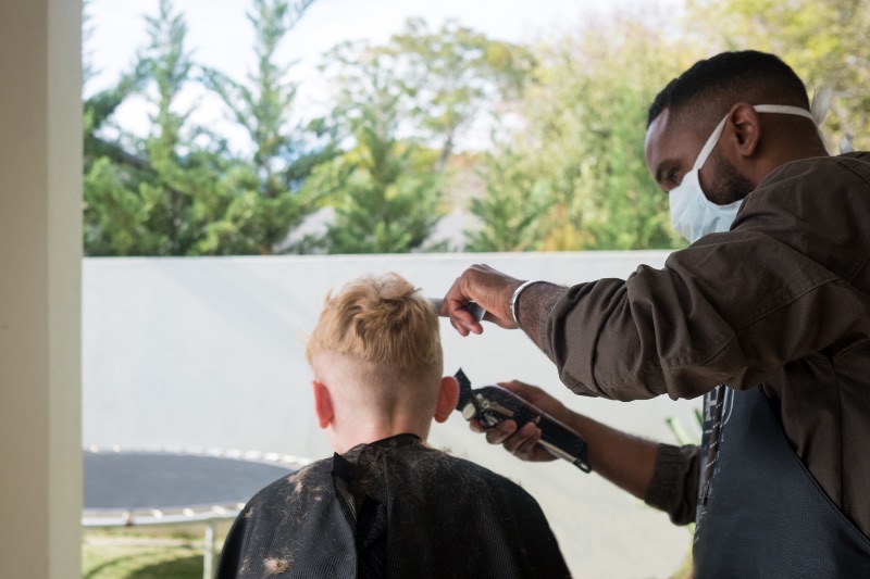 Find a mobile hair stylist or barber near you